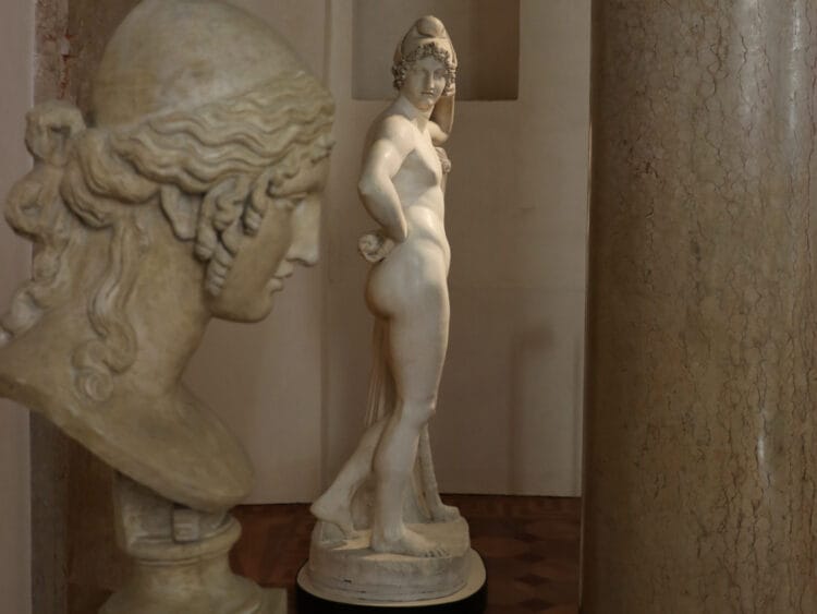 Plaster copies of Canova's Helen and Paris in the Galleria dell'Accademia in Venice