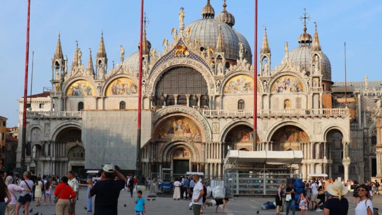 It is sensible to book a time-slot skip-the-line reservation online for St. Mark's Basilica in Venice or queue to buy cheaper entry tickets at San Marco.