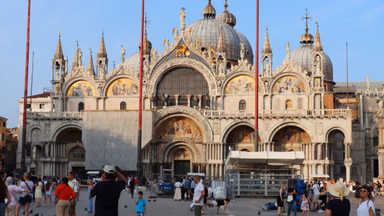It is sensible to book a time-slot skip-the-line reservation online for St. Mark's Basilica in Venice or queue to buy cheaper entry tickets at San Marco.