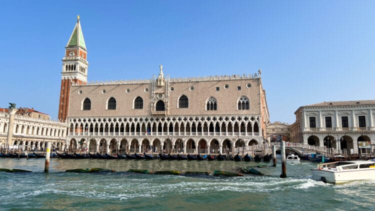 Buying tickets or booking tours to see the Doge's Palace in Venice is not straightforward, as there is a bewildering number of ticket combination offers.