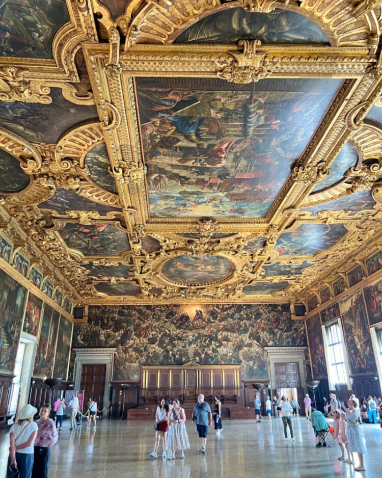 Sala del Maggior Consiglio Ducal Palace in Venice