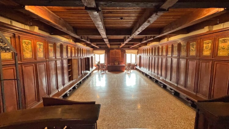 The interesting Secret Itineraries Tour (maximum 25 people) takes visitors to the unglamorous back rooms of the Doge's Palace in Venice where officials worked and to Casanova’s cell.