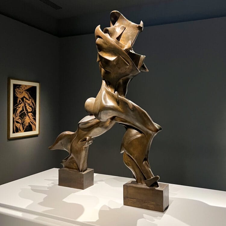 Umberto Boccioni: Unique Forms of Continuity in Space sculpture
