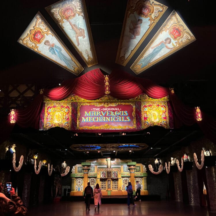 Museum of Fairground Arts (Musée des Arts Forains) in Paris