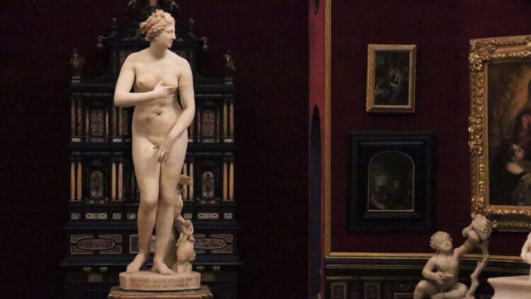Venus de Medici in the Uffizi Tribune